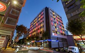 Ramada Encore By Wyndham Sisli Otel